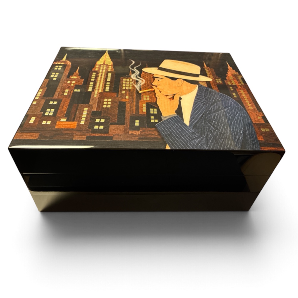 Humidor fumatore con cappello